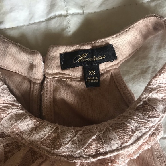 🌸 Light blush /tan colored halter top, Size XS - Picture 7 of 7